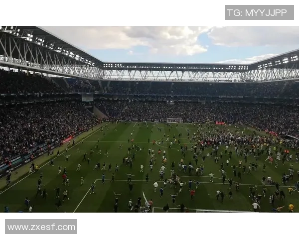 梅西在西班牙集训期间引发球迷热烈追捧现场氛围火爆